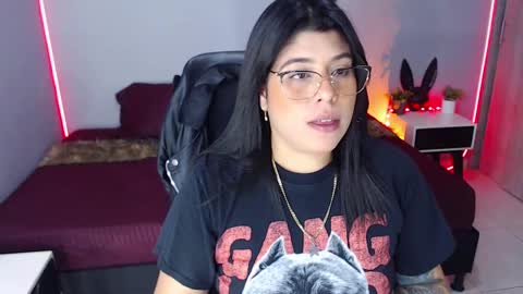 Miss Veronika online show from 01.29.25