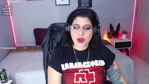 Miss Veronika online show from 02.20.25