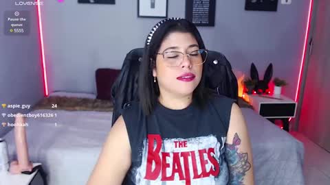 Miss Veronika online show from 03.05.25