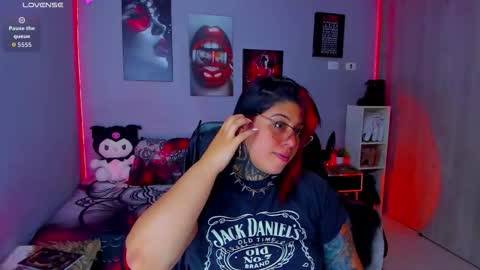 Miss Veronika online show from 10.16.25