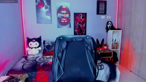 Miss Veronika online show from 11.13.25