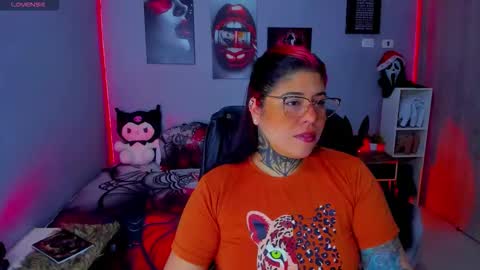 Miss Veronika online show from 11.18.25