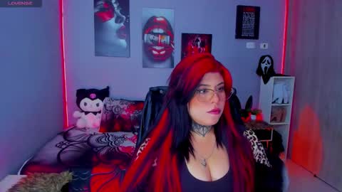 Miss Veronika online show from 12.04.25