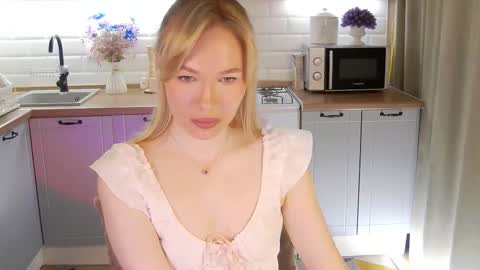 Veronika online show from 10.29.25