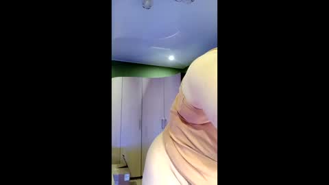 Snapshot of veronikawgold chatting on 05.18.26 VeronikawGold online show from 05.18.26