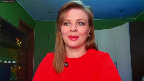 Snapshot of veronikawgold chatting on 05.28.26 VeronikawGold online show from 05.28.26