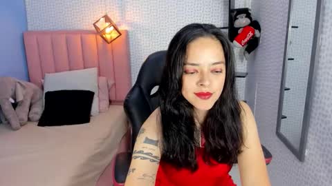 VEROS online show from 10.04.25