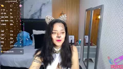 VEROS online show from 10.23.25