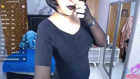 VEROS online show from 10.25.25