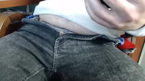 Snapshot of verylittletiny chatting on 02.14.25 Erik online show from 02.14.25