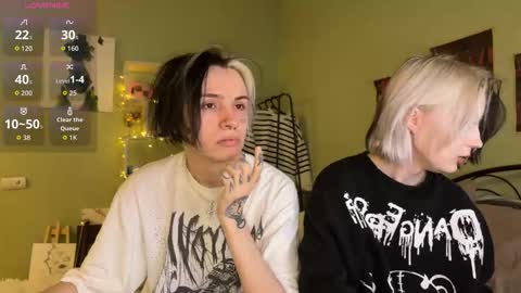 veryraretwins online show from 10.16.25