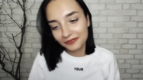 Snapshot of veryveryshygirl chatting on 12.07.24 Ana online show from 12.07.24