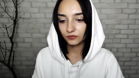 Snapshot of veryveryshygirl chatting on 12.12.24 Ana online show from 12.12.24