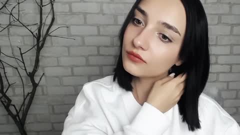 Snapshot of veryveryshygirl chatting on 01.01.25 Ana online show from 01.01.25