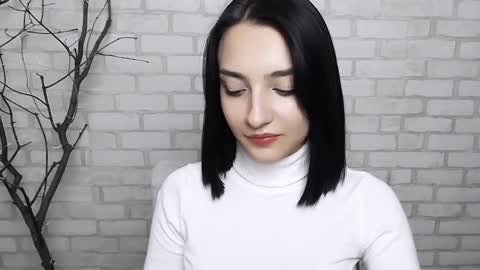 Snapshot of veryveryshygirl chatting on 01.06.25 Ana online show from 01.06.25