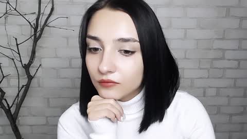 Snapshot of veryveryshygirl chatting on 01.06.25 Ana online show from 01.06.25