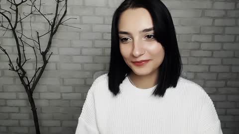 Snapshot of veryveryshygirl chatting on 01.07.25 Ana online show from 01.07.25