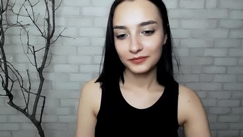 Snapshot of veryveryshygirl chatting on 01.13.25 Ana online show from 01.13.25