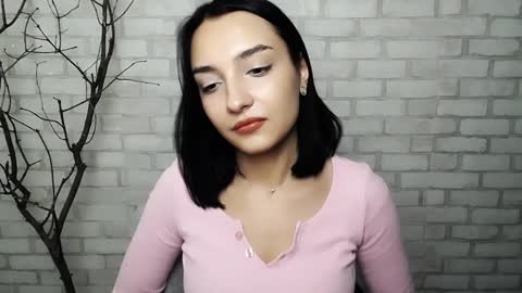 Snapshot of veryveryshygirl chatting on 01.25.25 Ana online show from 01.25.25