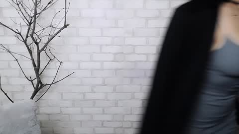 Snapshot of veryveryshygirl chatting on 01.31.25 Ana online show from 01.31.25