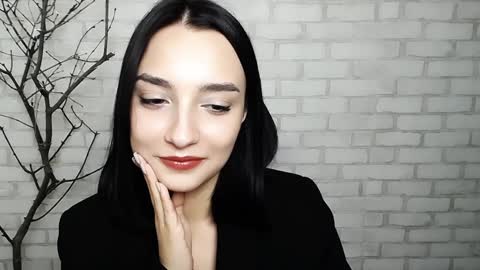 Snapshot of veryveryshygirl chatting on 02.01.25 Ana online show from 02.01.25