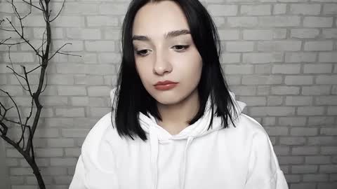 Snapshot of veryveryshygirl chatting on 02.06.25 Ana online show from 02.06.25