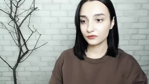 Snapshot of veryveryshygirl chatting on 02.10.25 Ana online show from 02.10.25