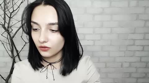 Snapshot of veryveryshygirl chatting on 02.11.25 Ana online show from 02.11.25