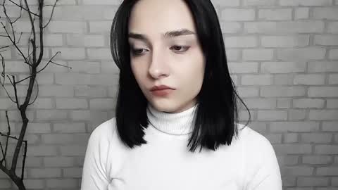 Snapshot of veryveryshygirl chatting on 02.18.25 Ana online show from 02.18.25