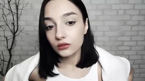 Snapshot of veryveryshygirl chatting on 02.20.25 Ana online show from 02.20.25