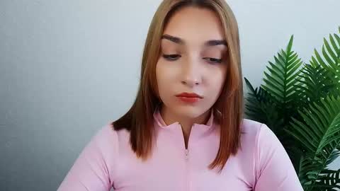 Snapshot of veryveryshygirl chatting on 09.15.25 Ana online show from 09.15.25