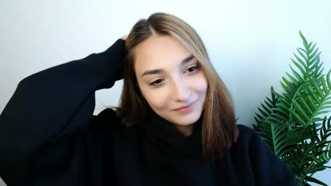 Snapshot of veryveryshygirl chatting on 09.25.25 Ana online show from 09.25.25