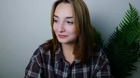 Snapshot of veryveryshygirl chatting on 09.26.25 Ana online show from 09.26.25