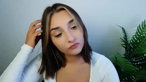 Snapshot of veryveryshygirl chatting on 10.16.25 Ana online show from 10.16.25