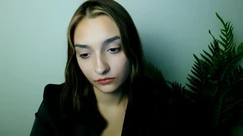 Snapshot of veryveryshygirl chatting on 10.22.25 Ana online show from 10.22.25