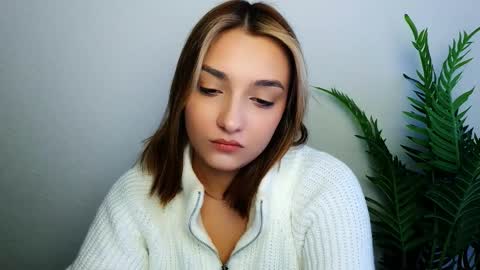 Snapshot of veryveryshygirl chatting on 01.06.26 Ana online show from 01.06.26