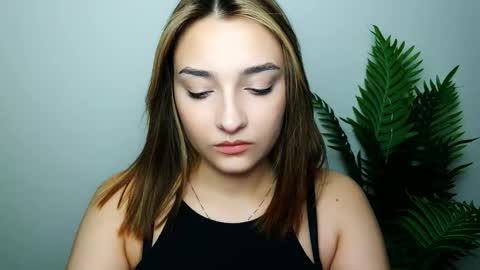 Snapshot of veryveryshygirl chatting on 02.22.26 Ana online show from 02.22.26