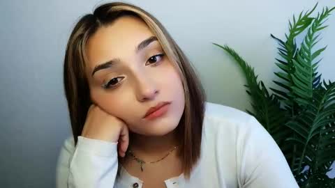 Snapshot of veryveryshygirl chatting on 02.25.26 Ana online show from 02.25.26