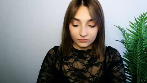 Snapshot of veryveryshygirl chatting on 04.23.26 Ana online show from 04.23.26