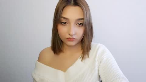 Snapshot of veryveryshygirl chatting on 04.25.26 Ana online show from 04.25.26