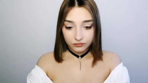 Snapshot of veryveryshygirl chatting on 04.26.26 Ana online show from 04.26.26