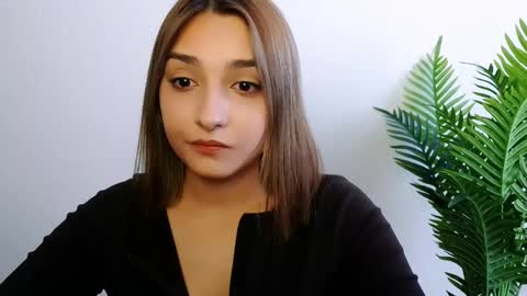 Snapshot of veryveryshygirl chatting on 04.27.26 Ana online show from 04.27.26