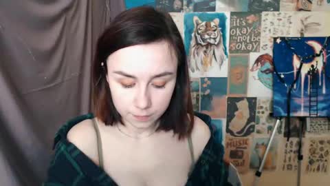 veryveryvery_shy online show from 02.19.25