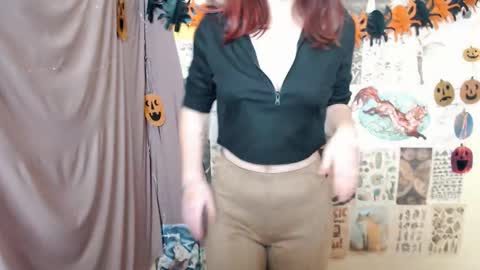 veryveryvery_shy online show from 10.08.25