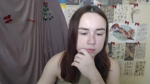 Snapshot of veryveryvery_shy chatting on 12.20.25 veryveryvery_shy online show from 12.20.25