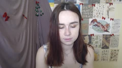 Snapshot of veryveryvery_shy chatting on 12.23.25 veryveryvery_shy online show from 12.23.25