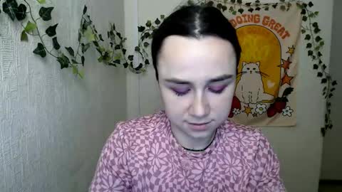 Snapshot of veryveryvery_shy chatting on 02.28.26 veryveryvery_shy online show from 02.28.26