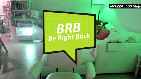 Snapshot of vesafine chatting on 10.15.25 vesafine online show from 10.15.25