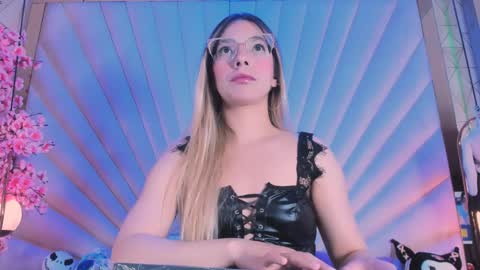 Vesper Velvet  online show from 04.07.26