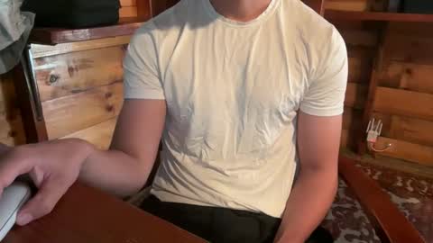 Snapshot of vexelgain chatting on 11.01.25 HendasWerout online show from 11.01.25